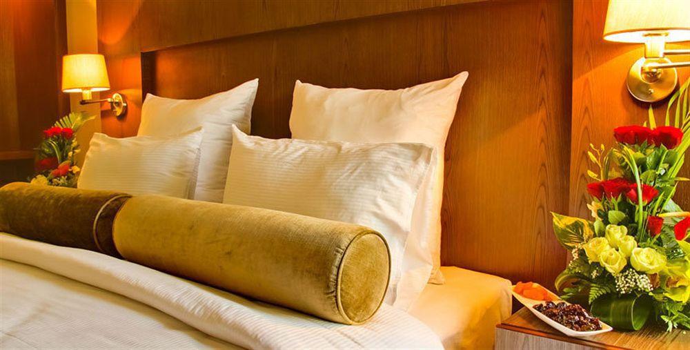 Oaks Liwa Executive Suites Abu Dabi Exterior foto